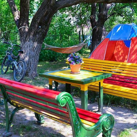 Camp'In Goris Hotel Exterior photo