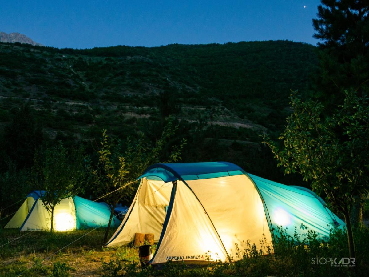 Camp'In Goris Hotel Exterior photo